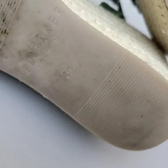 Ted Baker London Wedge Espadrille Sandal Green Suede Scallop Size 7.5 US 38 EU - Picture 12 of 12